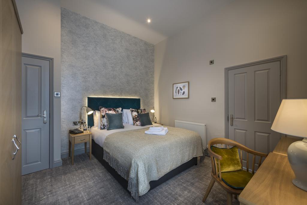 The Three Swans Hotel, Hungerford, Berkshire מראה חיצוני תמונה